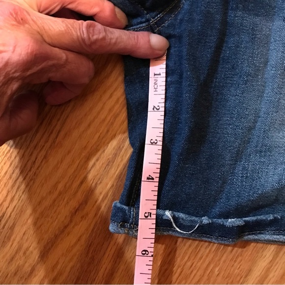 ▪️JOE’S Distressed Denim Shorts - Picture 13 of 14